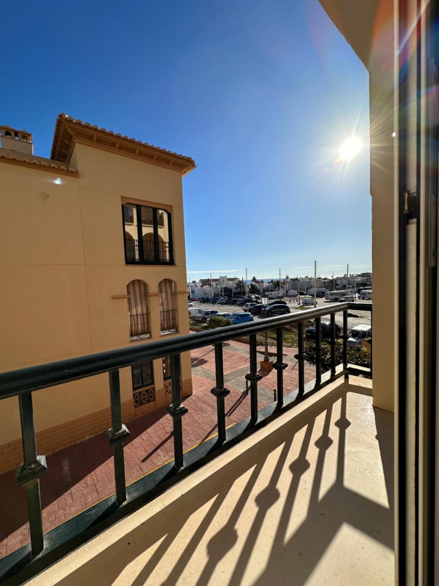 Tiyoweh Apartment Nerja Ngoại thất bức ảnh