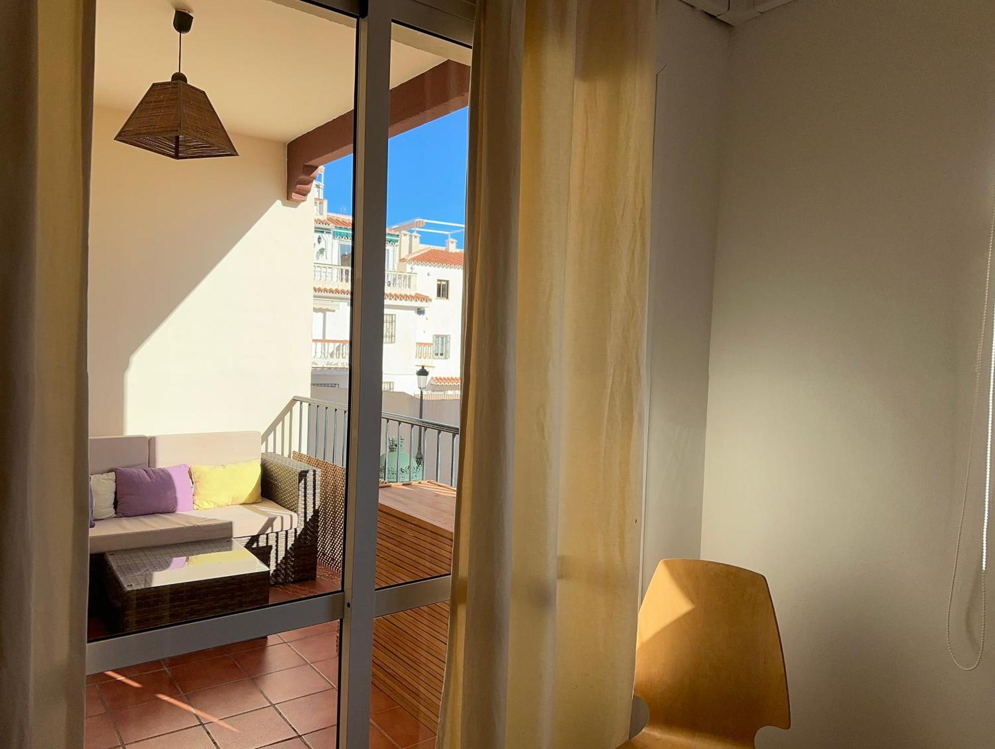 Tiyoweh Apartment Nerja Ngoại thất bức ảnh