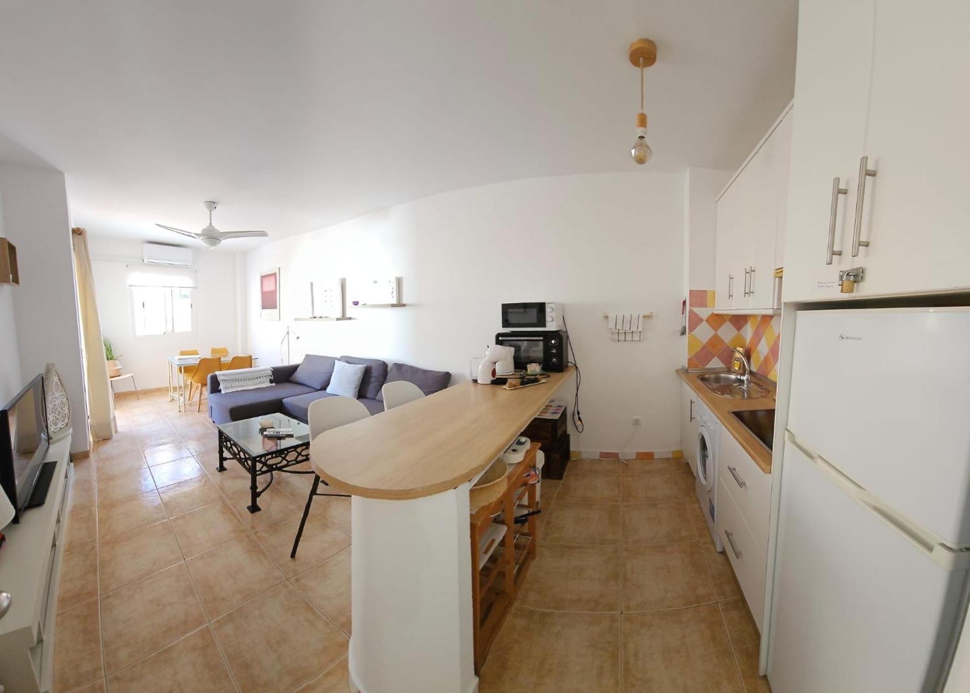 Tiyoweh Apartment Nerja Ngoại thất bức ảnh